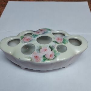 Vintage Lip Holder Pink Roses 1960s.  B107